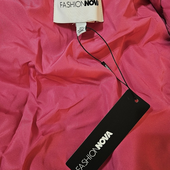 Fashion Nova Womens Bright Pink Puffer Vest - Picture 8 of 8